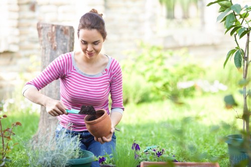 Zero-tolerance modern slavery statement for Bethnal Green gardeners